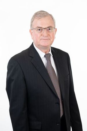 Ivor Jones 300x450 - Waist